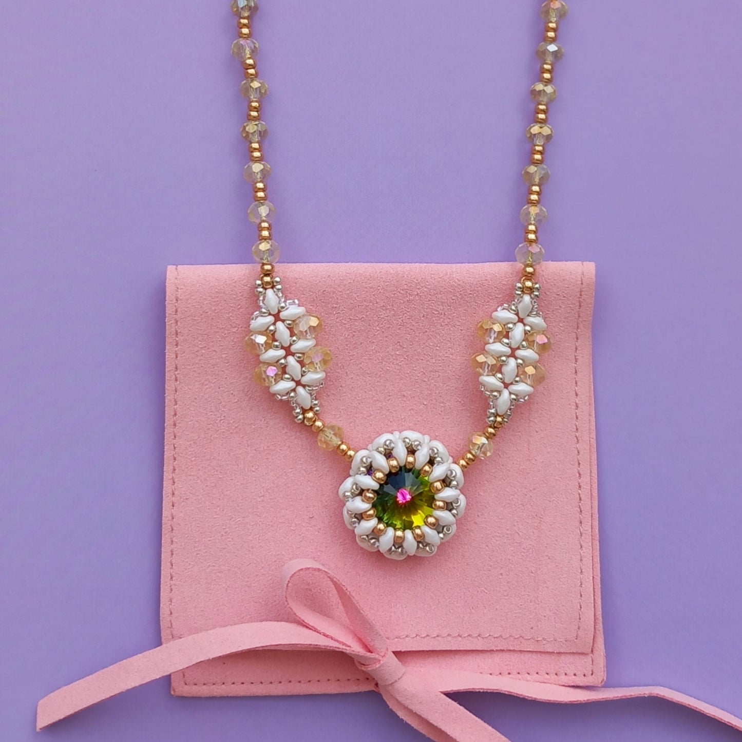 Collana Girocollo Bianco "Soleil"